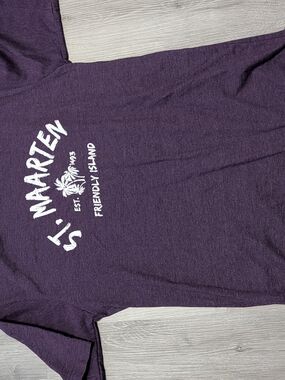 St Maarten T Shirt, Never Worn, Large